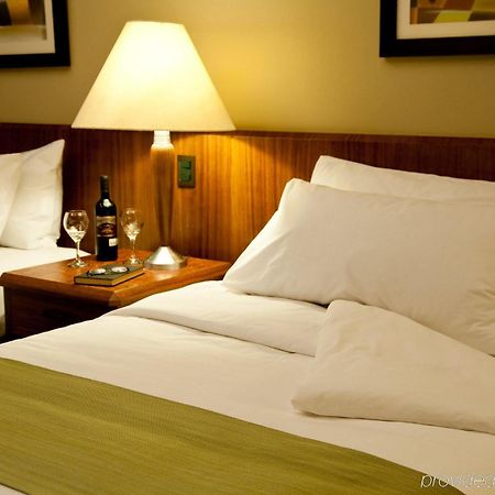 Hotel Palace Гуаякиль Номер фото